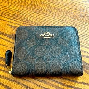 Women’s or men’s coach wallet. 4x4 1/2